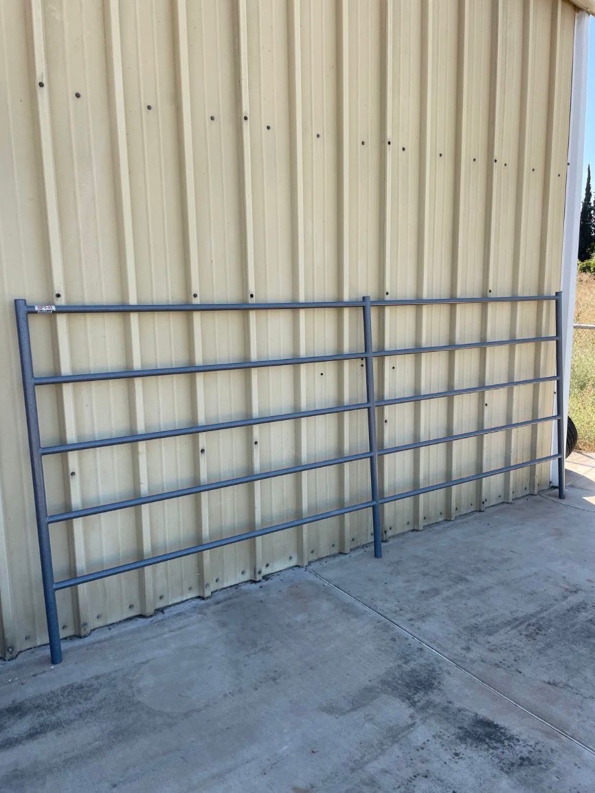PREMIUM 10X5 HORSE CORRAL PANEL (5 RAIL) 1-5/8" 14 GAUGE STEEL
