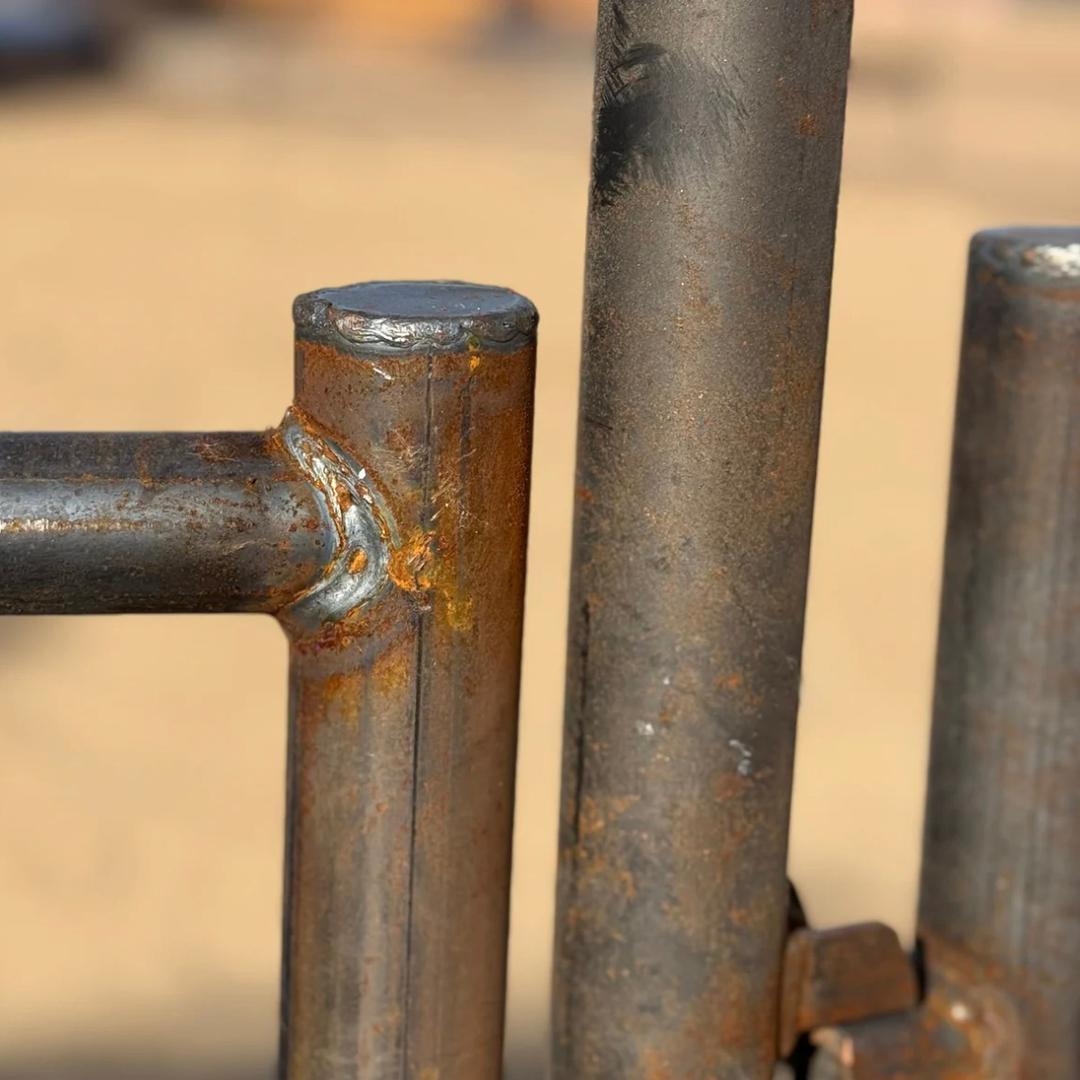 40FT ROUND PEN (4-RAIL) 14-GAUGE STEEL *RUSTIC*