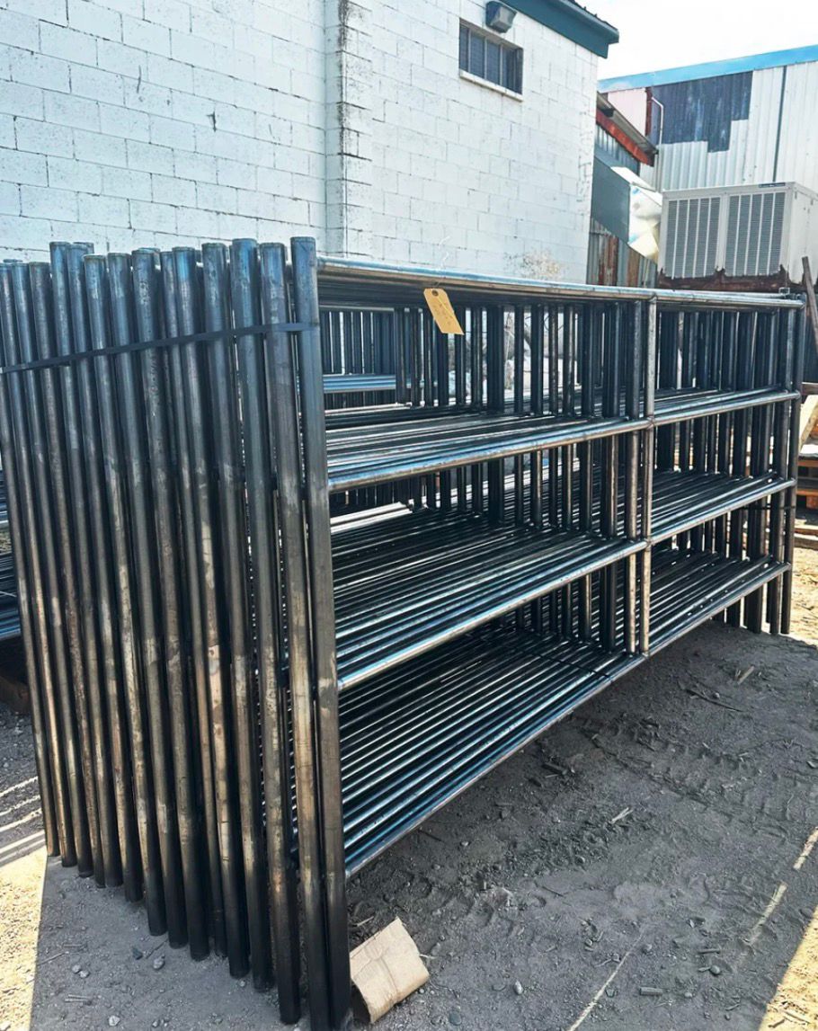 50FT ROUND PEN (4-RAIL) 14-GAUGE STEEL *RUSTIC*