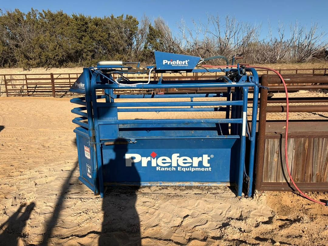 Used Priefert® Roping Chute – Ranch Ready